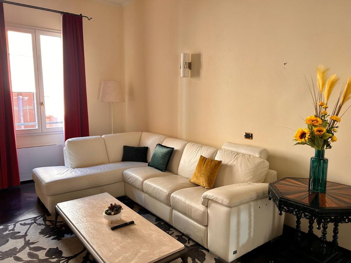 Piazza Maggiore Luxury Apartment Bolonia Exterior foto