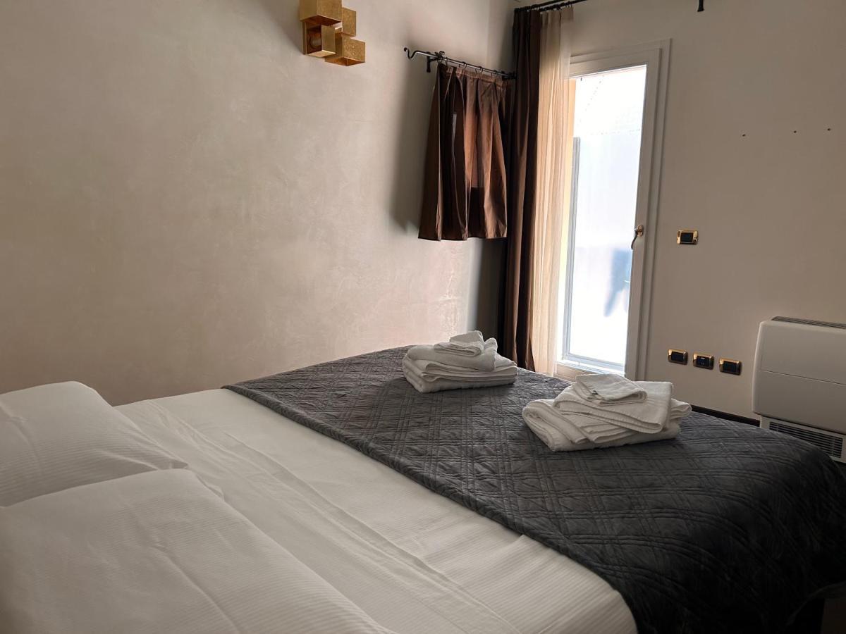 Piazza Maggiore Luxury Apartment Bolonia Exterior foto